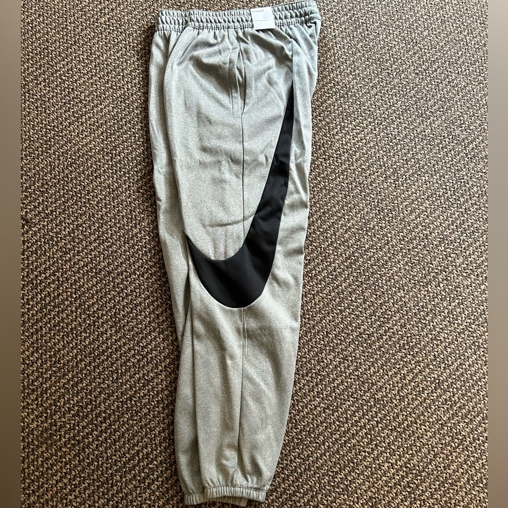 BRAND NEW NIKE SWEATPANTS